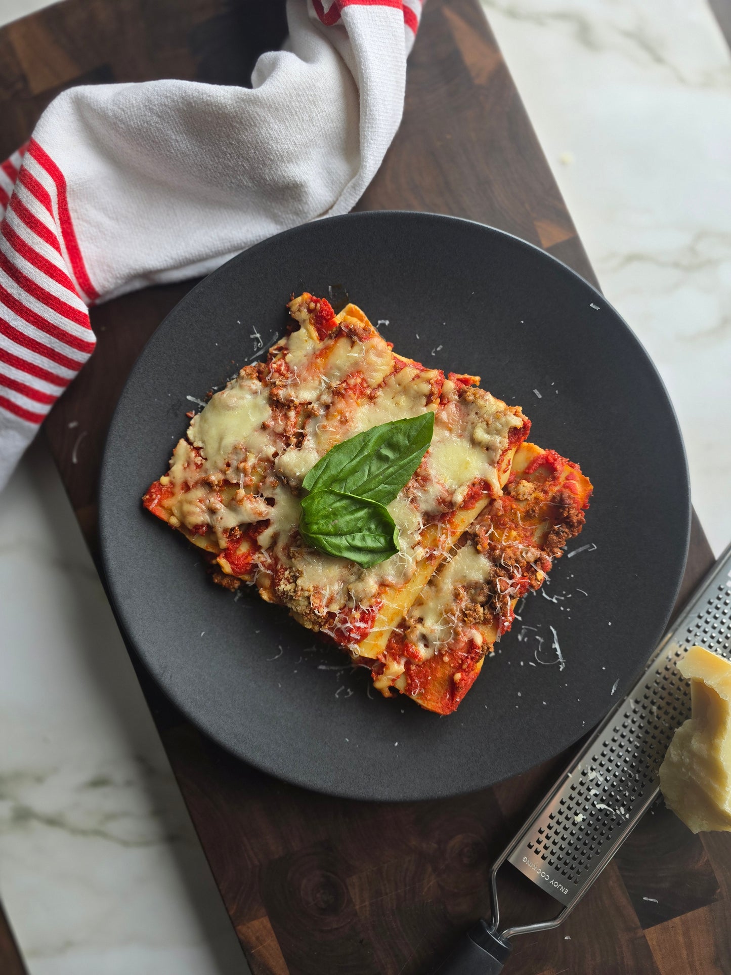 Cannelloni di Carne (Beef Ragù-Stuffed Cannelloni)