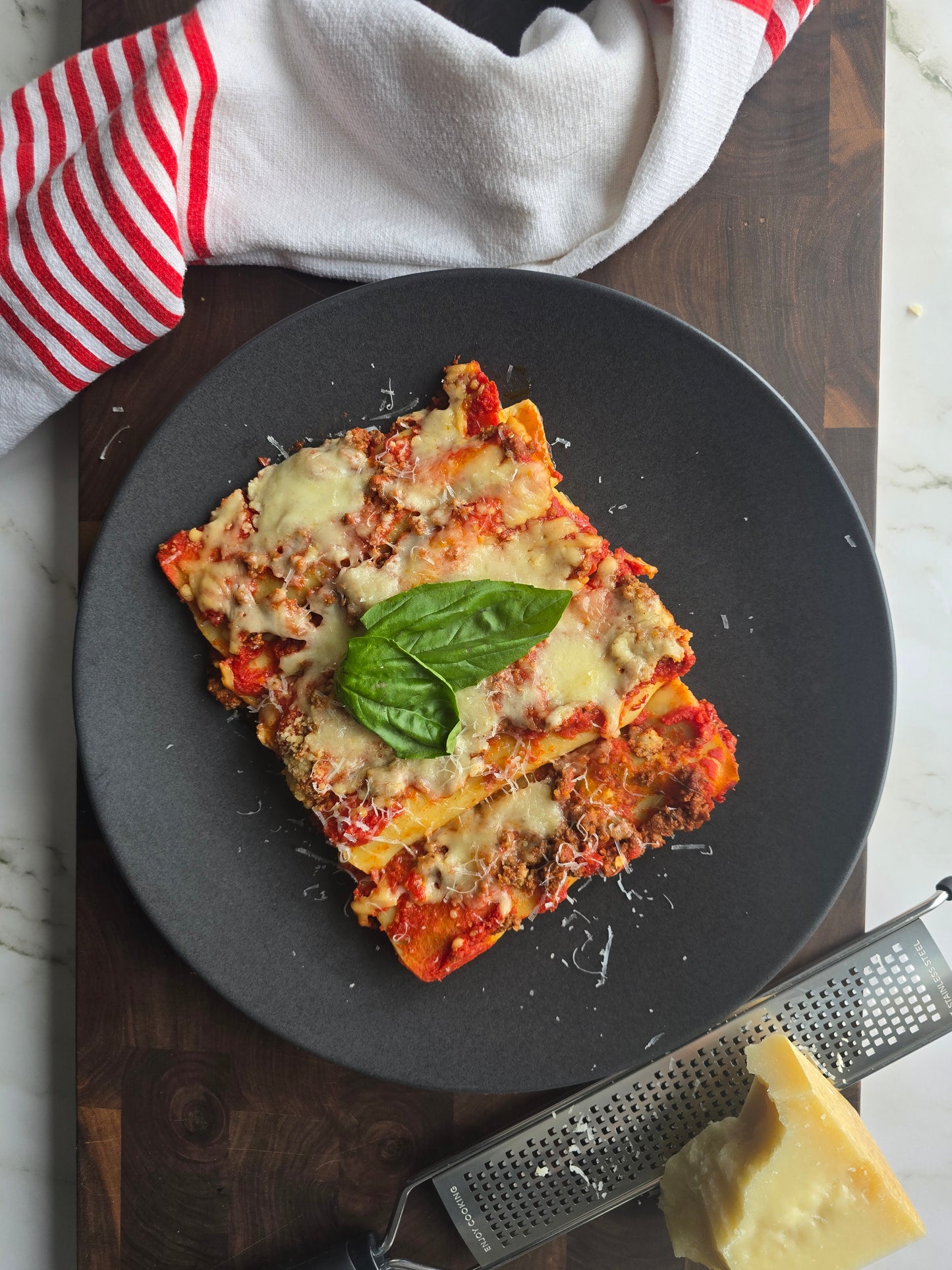 Cannelloni di Carne (Beef Ragù-Stuffed Cannelloni)